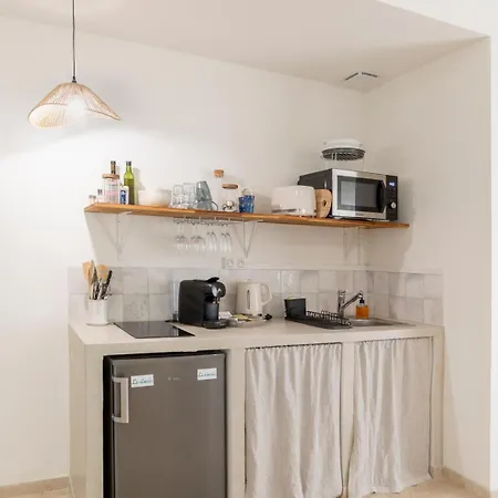 La Nimoise T2 Avec Climatisation Et Netflix Centre Daire *