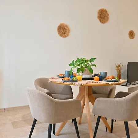 La Nimoise T2 Avec Climatisation Et Netflix Centre * Nîmes